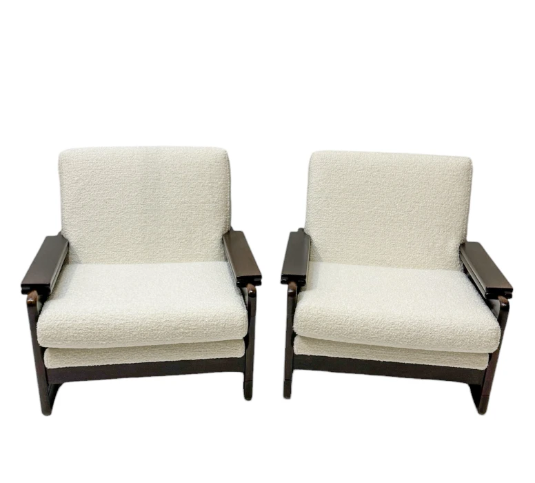 Mid-Century Modern Wenge Lounge Chairs with Bouclé Upholstery, 1970s